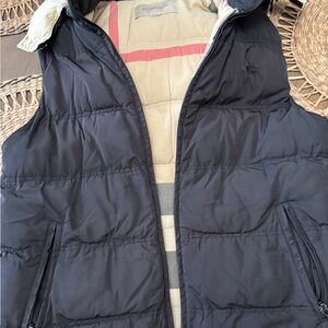 Burberry Beige and Red Interior Label